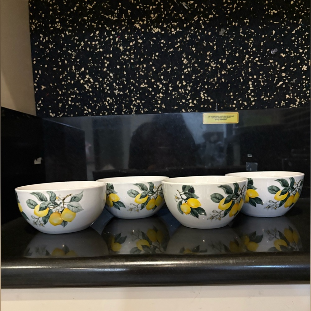 Royal Norfolk White and Yellow Lemon Ceramic Bowls - Set of 4 - Picture 3 of 7